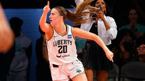 Ionescu breaks single-season 3-point record as Liberty win 8th straight, beating Sparks 96-89